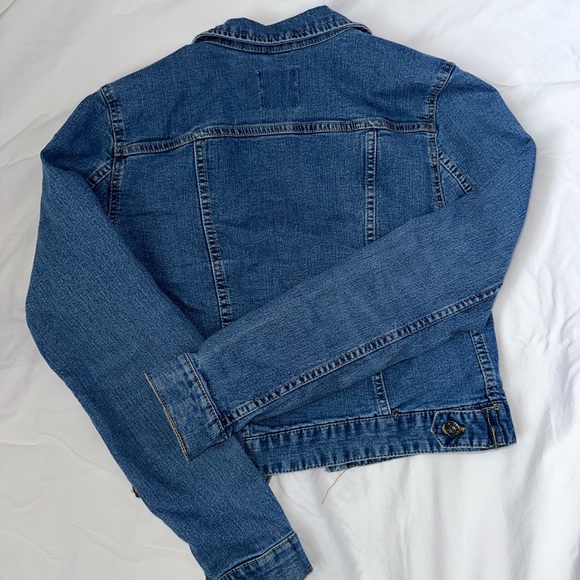Woman’s Denim Jacket - Picture 4 of 4